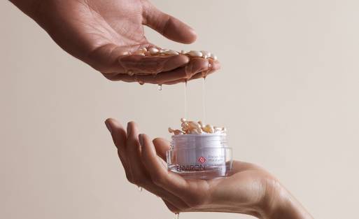 Cápsulas hidratantes con antioxidantes para reparar y fortalecer la piel en invierno